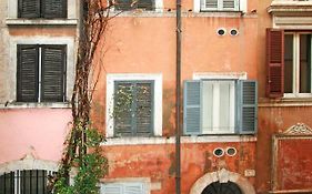 Roma center Fori Imperiali Raffy's charming Suite