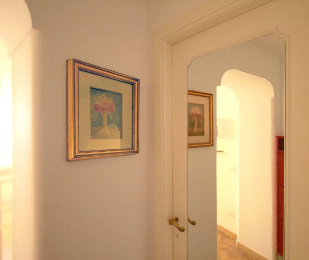 Roma center Fori Imperiali Raffy's charming Suite Esterno foto